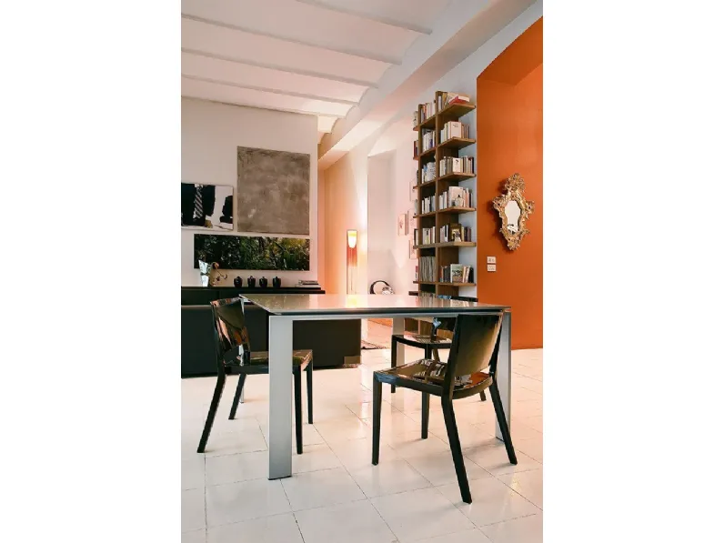 Sedia impilabile Lizz di Kartell