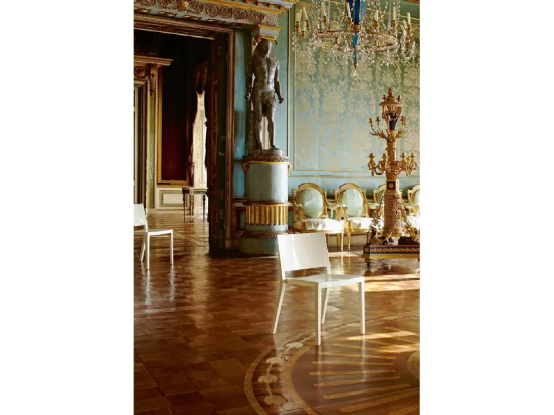 Sedia impilabile Lizz di Kartell