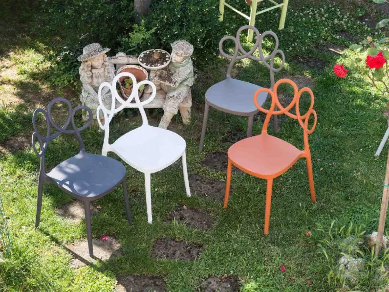 Sedia impilabile Lola in polipropilene di Gipi Le Sedie