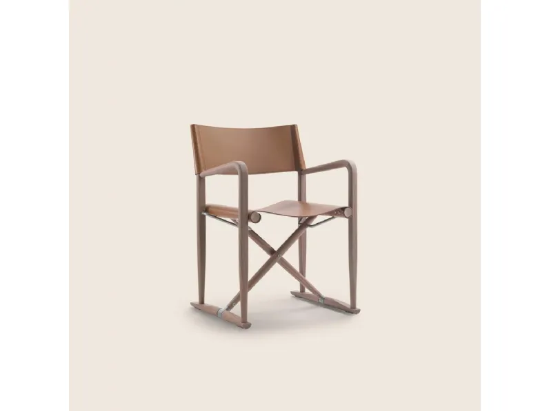 Sedia Luchino in cuoio e legno massello di Flexform