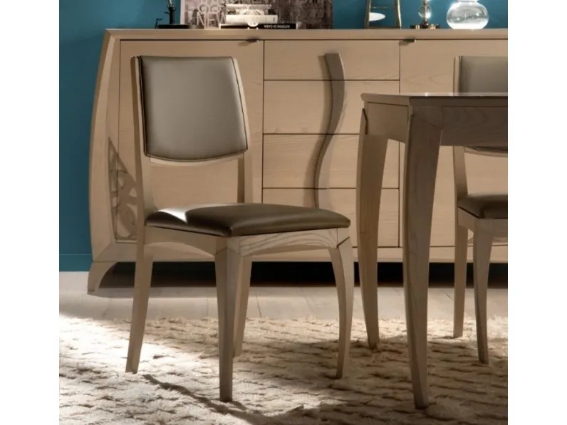 Sedia Luna art 5003 finitura Sabbia poro aperto con seduta imbottita di Padovani Mobili