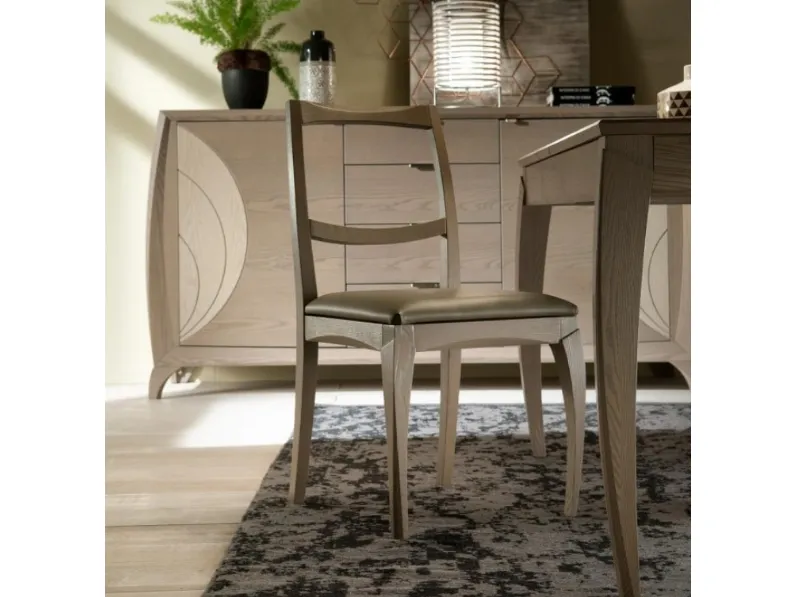 Sedia Luna art 5006 finitura Sabbia poro aperto con seduta imbottita di Padovani Mobili