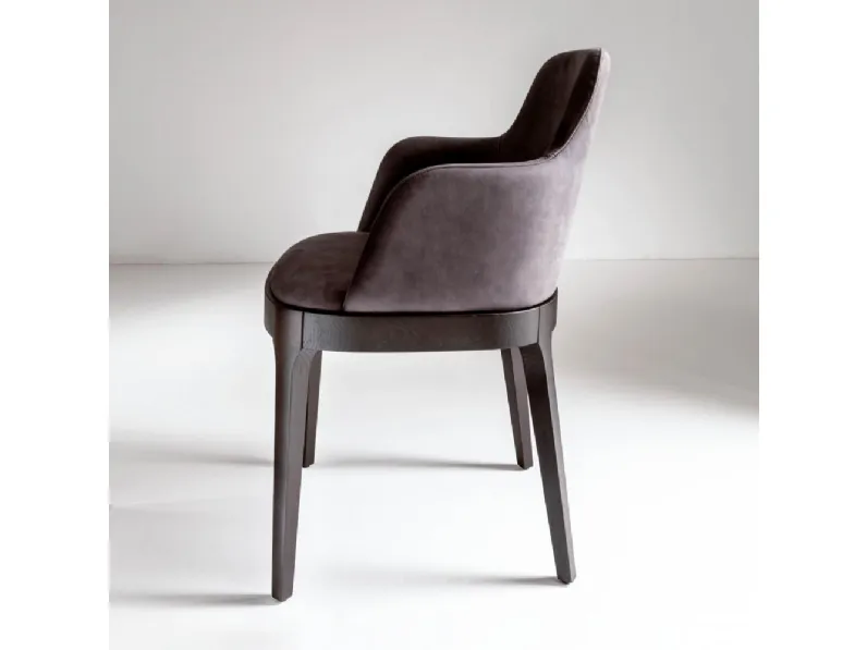 Sedia in pelle e legno con braccioli LV 103 di Laura Meroni