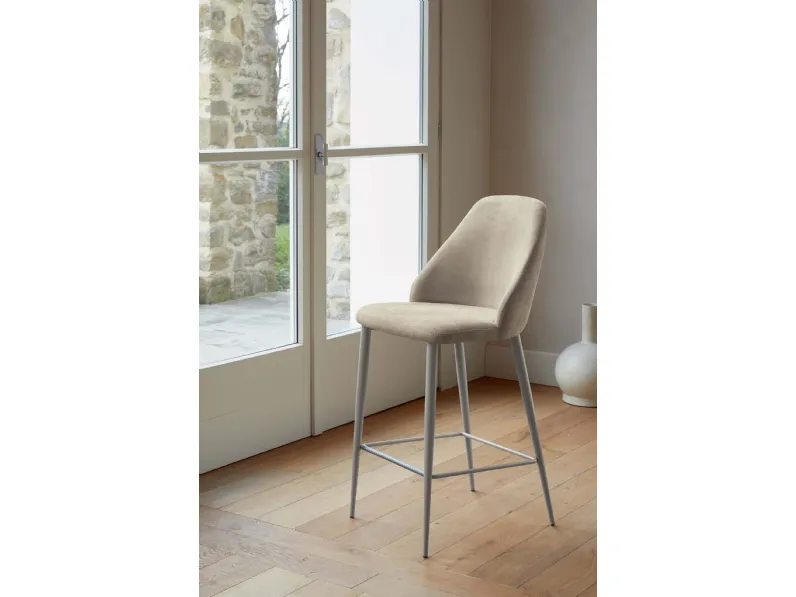 Sgabello Matilda in econabuk con struttura in acciaio di Ingenia