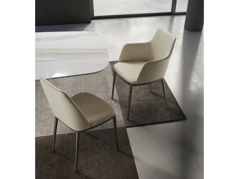 Sedia in pelle Max di Eforma