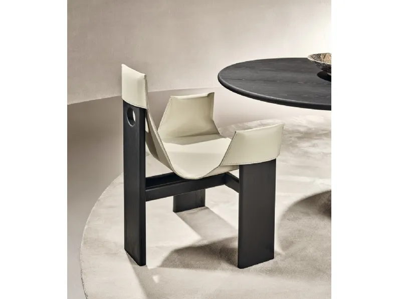 Sedia di design in cuoio e frassino nero Manta di Nature Design