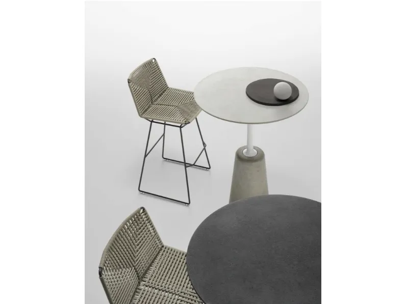 Sgabello Neil Twist Stool di MDF Italia