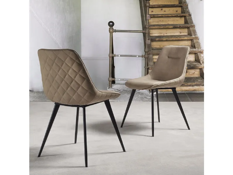 Sedia Norway in eco Nabuk con schienale trapuntato di La Seggiola