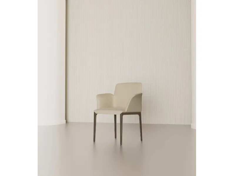 Sedia con braccioli Opera in pelle di Bontempi