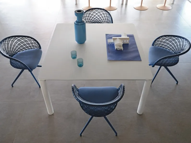 Sedia P47 in cuoio intrecciato di Midj