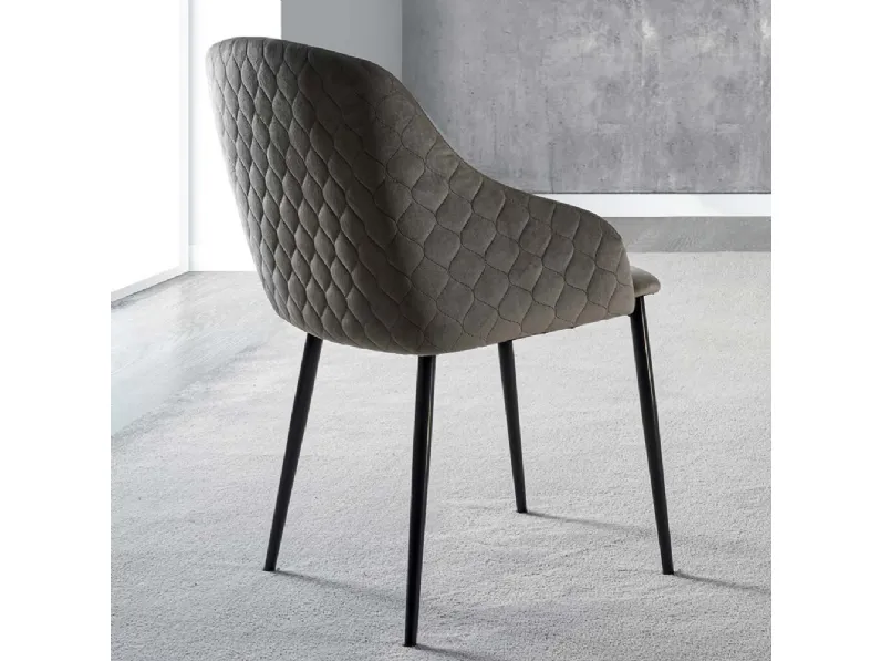 Sedia rivestita in velluto antimacchia con struttura in metallo verniciato nero Pigalle Due di La Seggiola