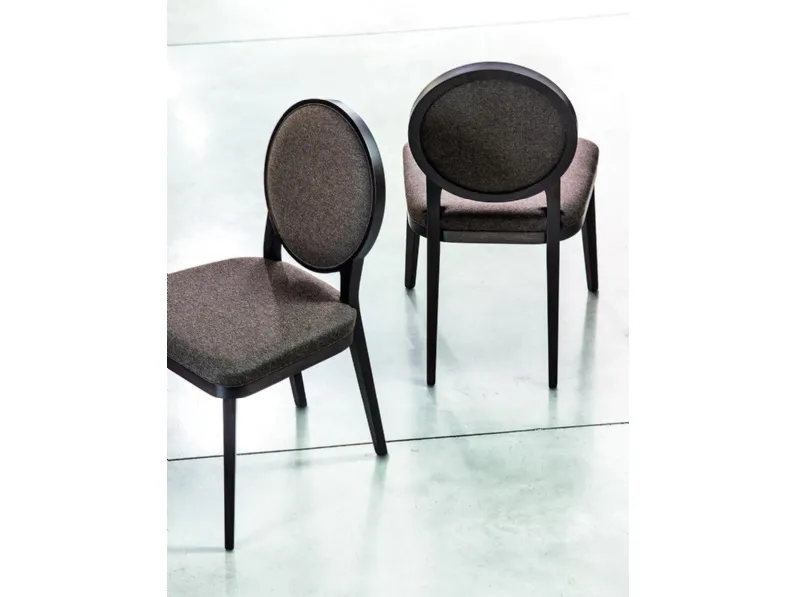 Sedia Plaza 1500 in tessuto imbottito di Bross Italia