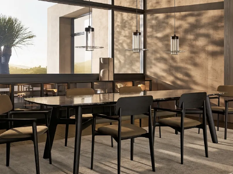 Sedia con braccioli in legno e pelle Curve di Poliform