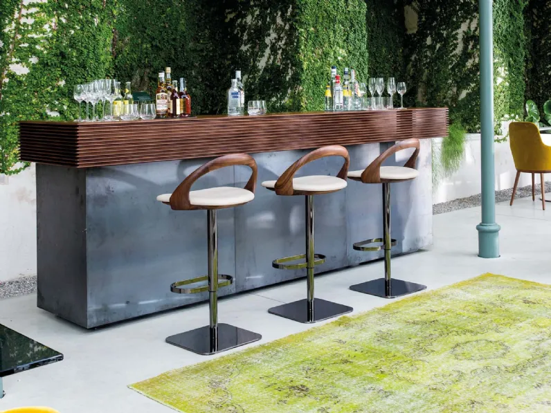 Sgabello di design Ester di Porada