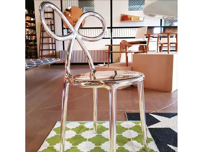 Sedia Ribbon Metal Finish di Qeeboo