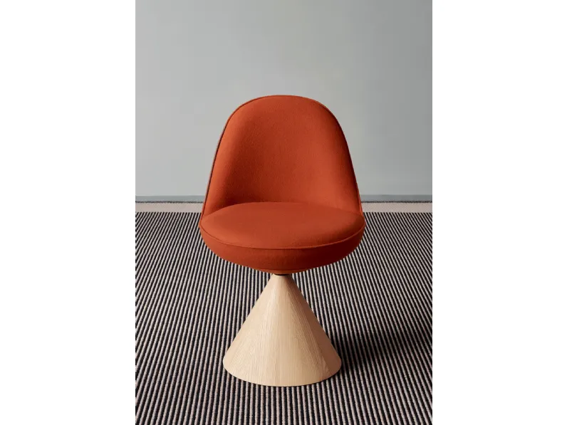 Sedia Romby in tessuto e legno di Porro