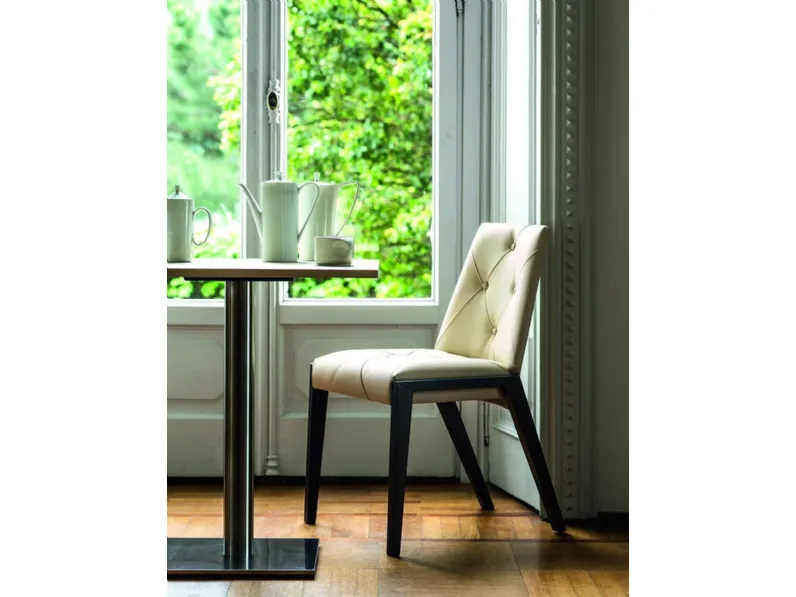 Sedia Royal 1621 in pelle imbottita di Bross Italia