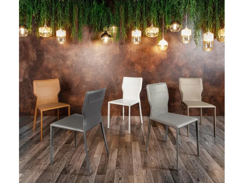 Sedia Kim rivestita in similcuoio vari colori di Stones