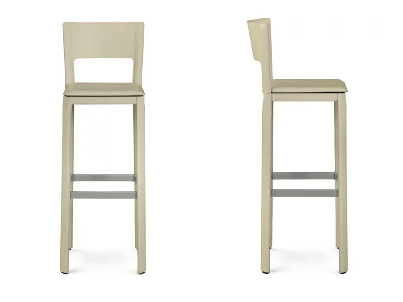 Sgabello Alex rivestito in cuoio di Enrico Pellizzoni