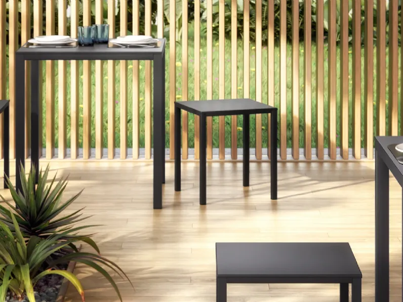 Sgabello quadrato in metallo Brunch TA di Ambiance Italia