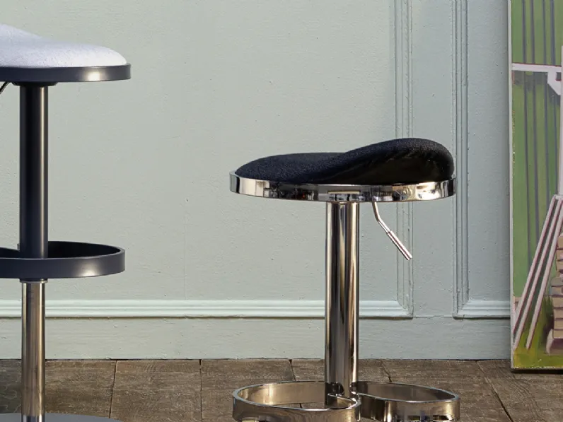 Sgabello girevole e regolabile in altezza, in tessuto imbottito con struttura in metallo Circle SG di Ambiance Italia