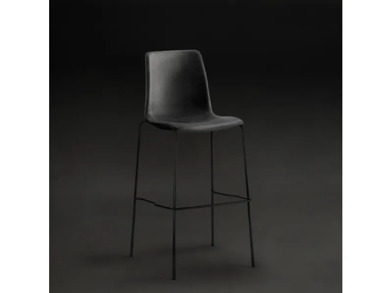 Sgabello in ecopelle con struttura in metallo Scacco SGF di Ambiance Italia