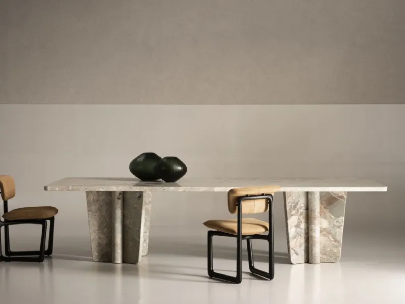 Sedia rivestita in pelle Stig di Baxter