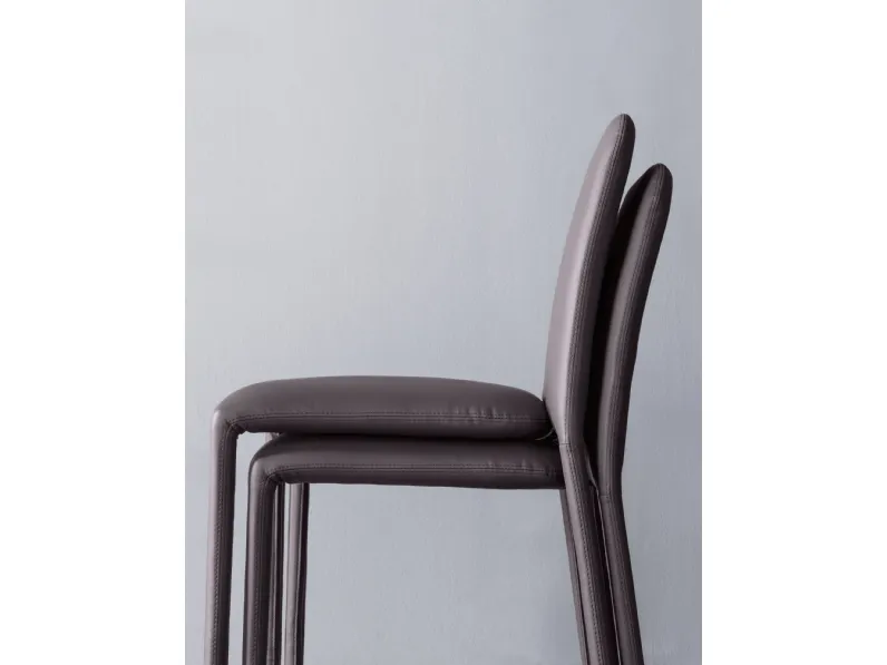 Sedia Time in pelle di Novamobili