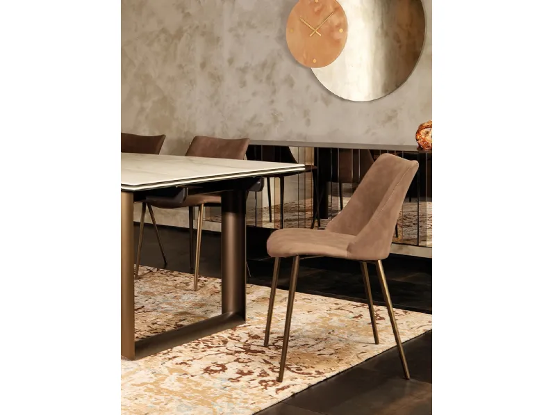 Sedia Agata con rivestimento seduta in ecopelle di Tonin Casa