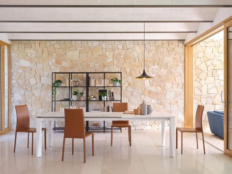 Sedia Vanity S376 completamente rivestita in cuoio di Friulsedie