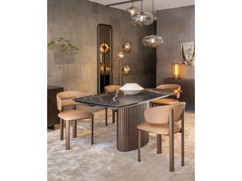 Sedia di design in pelle Velvet di Riflessi