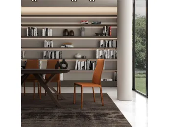 La Sedia Wave di Easyline offre un design ergonomico e contemporaneo.