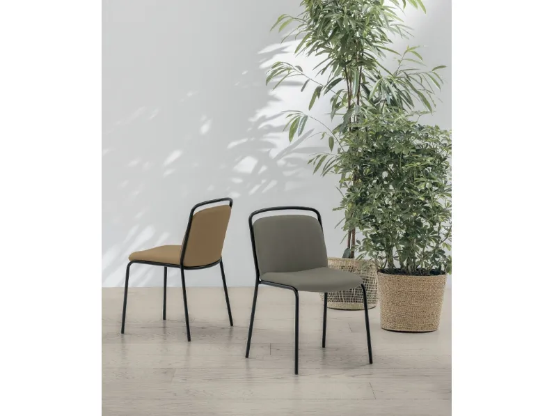 Sedia Yoko di Target Point