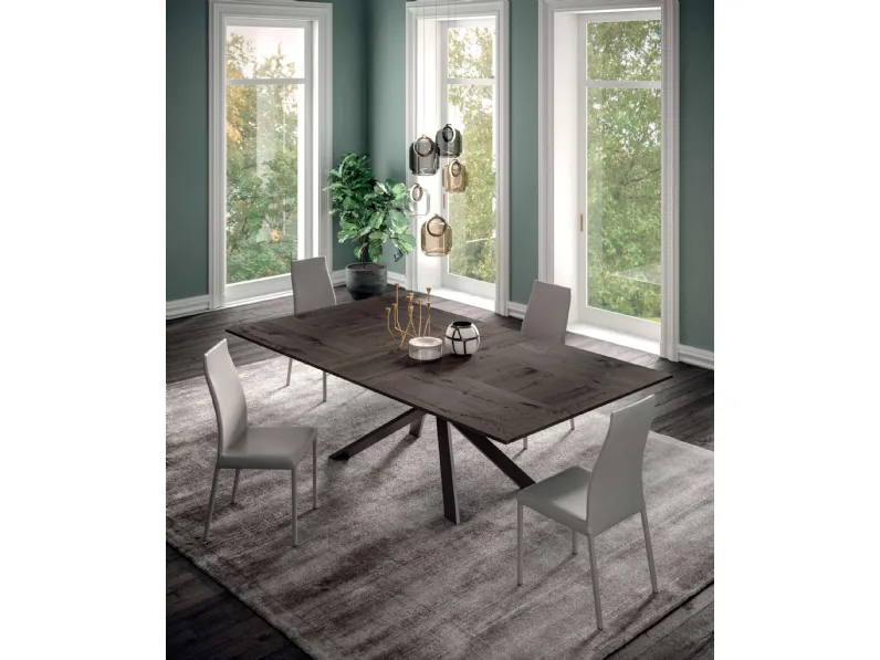 Tavolo allungabile e allargabile 4x4 in legno di Ozzio