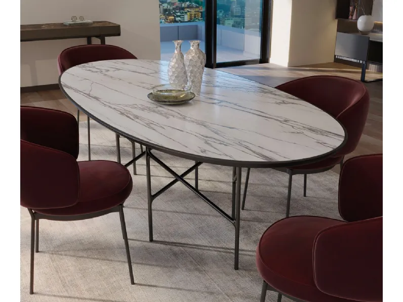 Tavolo ovale con top in marmo Alexander di Horm