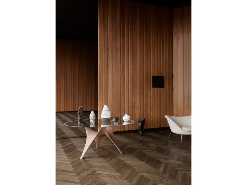 Tavolo rotondo con top in Vetro e base scultorea in Cemento Bronzo Arc di Molteni & C