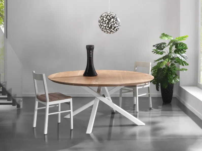 Tavolo rotondo Ares in rovere e ferro di Intermobili Bassano