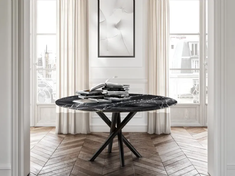 Tavolo Baly con top in marmo di Eforma