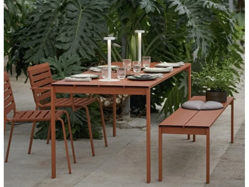 Tavolo Be-Easy Slatted di Kristalia