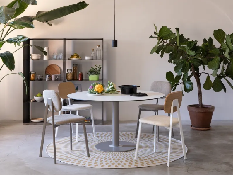 Tavolo Big Ovo Tondo di Pointhouse