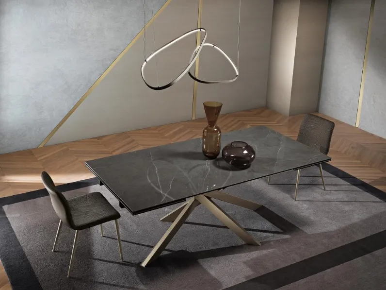 Tavolo Blair Statuario Venato Bianco di MaxHome