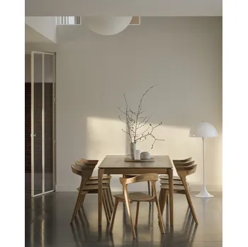 Tavolo Bok Allungabile in legno massello di rovere di Ethnicraft