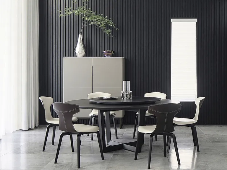 Tavolo Bolero con Lazy Susan con top in Frassino e base in Noce di Poltrona Frau