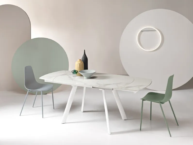 Tavolo allungabile Bud in pietra sinterizzata di Ikone Casa