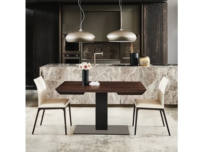 Tavolo allungabile con base in metallo e piano in legno Elvis Wood Drive di Cattelan Italia