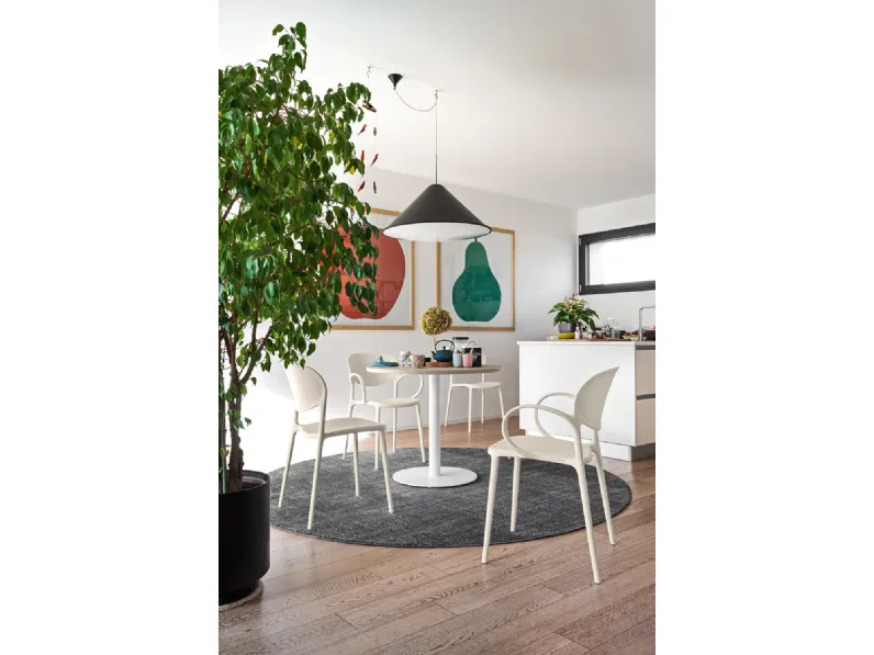 Tavolo rotondo Cocktail di Connubia