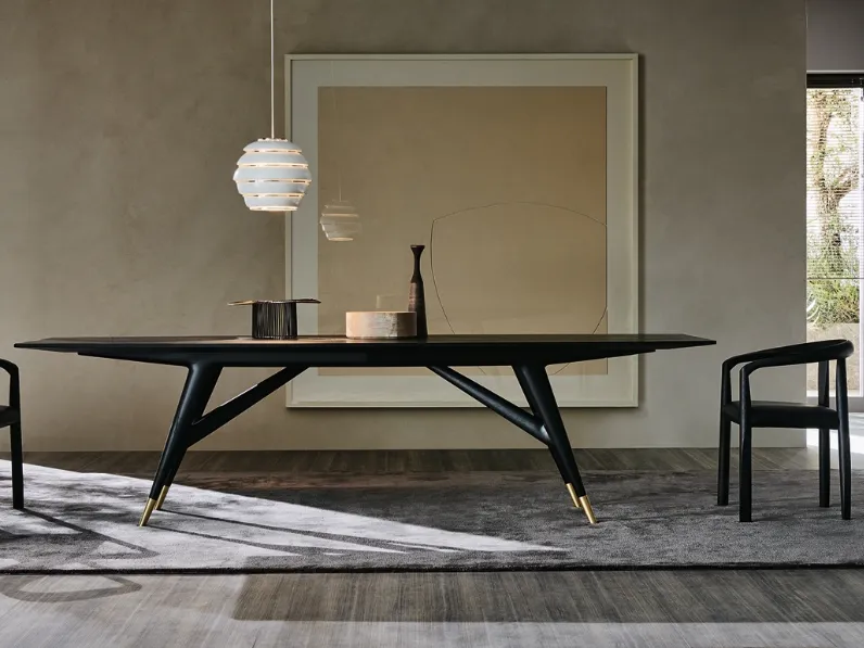 Tavolo di design D-859-1 in legno di Frassino tinto Nero con puntali in ottone di Molteni & C