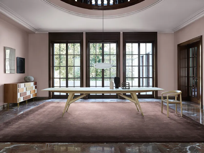 Tavolo di design D-859-1 in legno di Frassino Naturale con puntali in ottone di Molteni & C