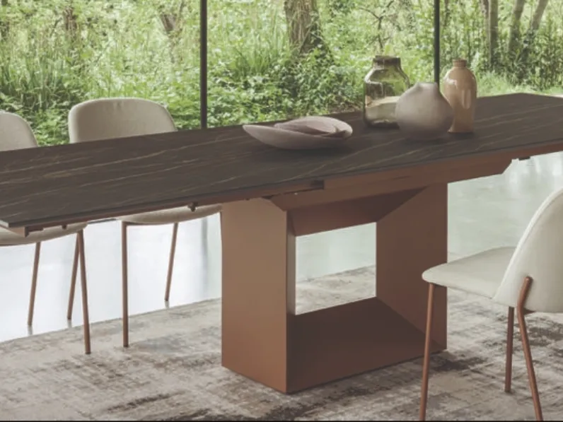 Tavolo allungabile Defense di Compar Italia