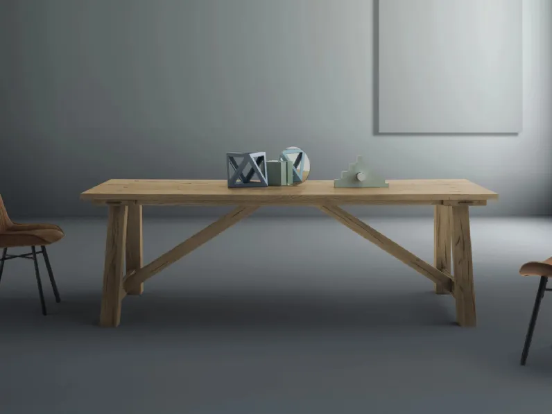 Tavolo Castle di Devina Nais